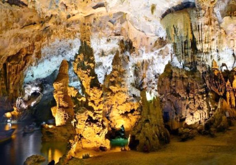 Khám phá Phong Nha 4500m - Xuyên Sơn Hồ