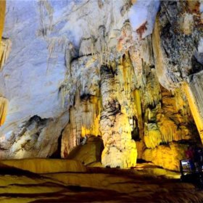 Khám phá Phong Nha Kẻ Bàng: Tour Du Lịch Hấp Dẫn, Trải Nghiệm Tuyệt Vời