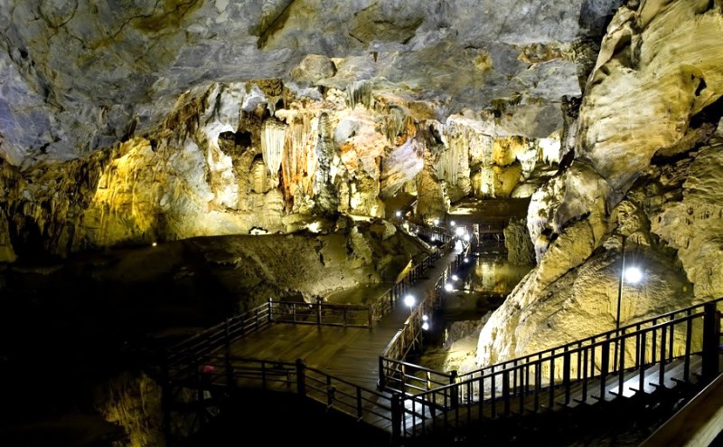 Khám phá Động Thiên Đường Quảng Bình