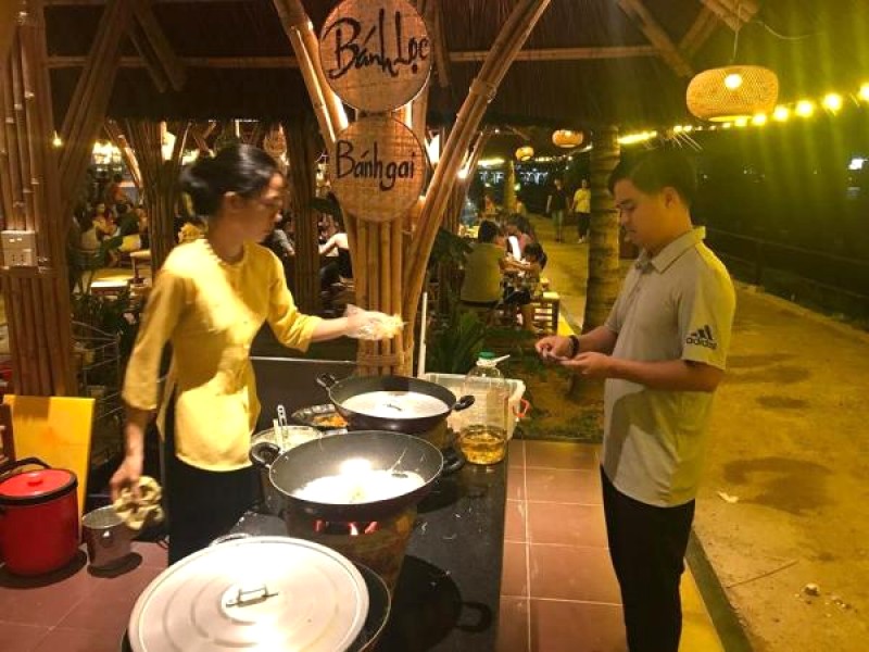 Chợ Đêm Ở Đồng Hới Quảng Bình