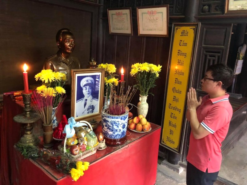 Bên trong gian nhà Đại tướng