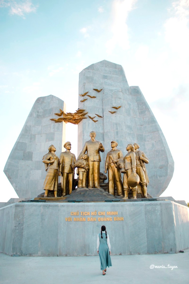 Quảng trường Hồ Chí Minh - điểm nhấn Đồng Hới