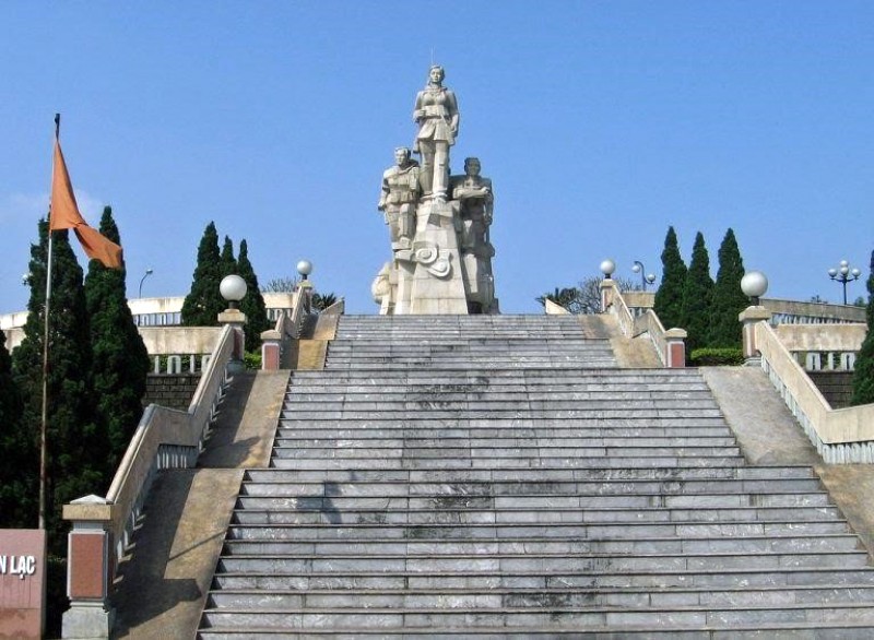 Căn cứ cồn tiên Dốc miếu