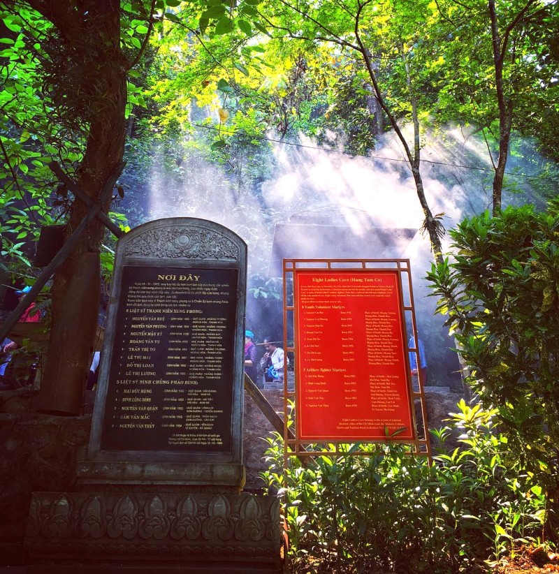 Danh sách Liệt sĩ Hang Tám Cô