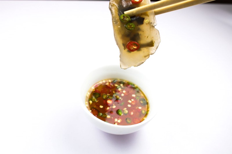 Thưởng thức bánh bột lọc Quảng Bình