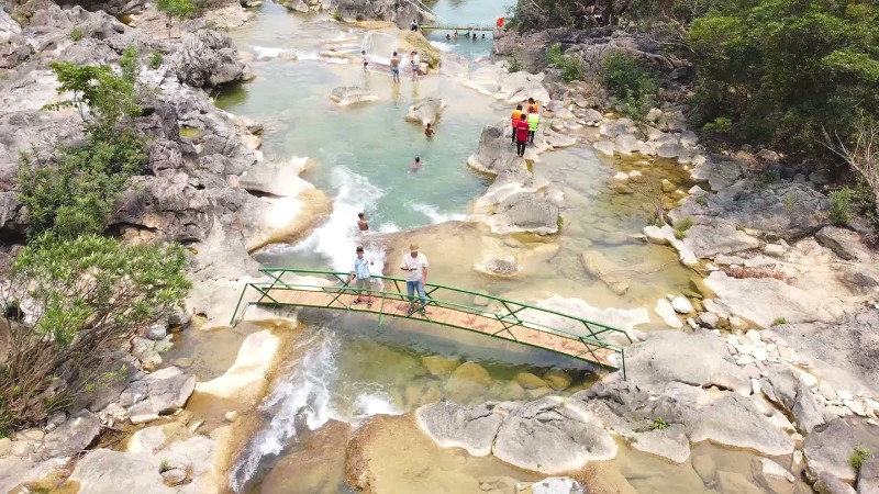 Khe Nước Lạnh: Check-in đỉnh!