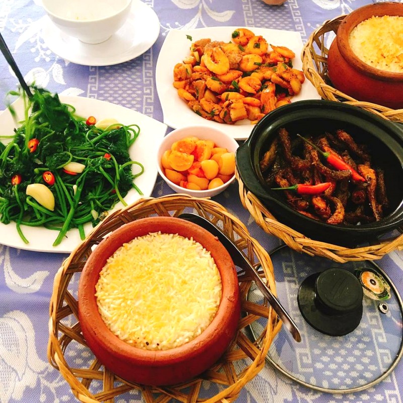 Cơm Niêu Minh Phượng, Đồng Hới