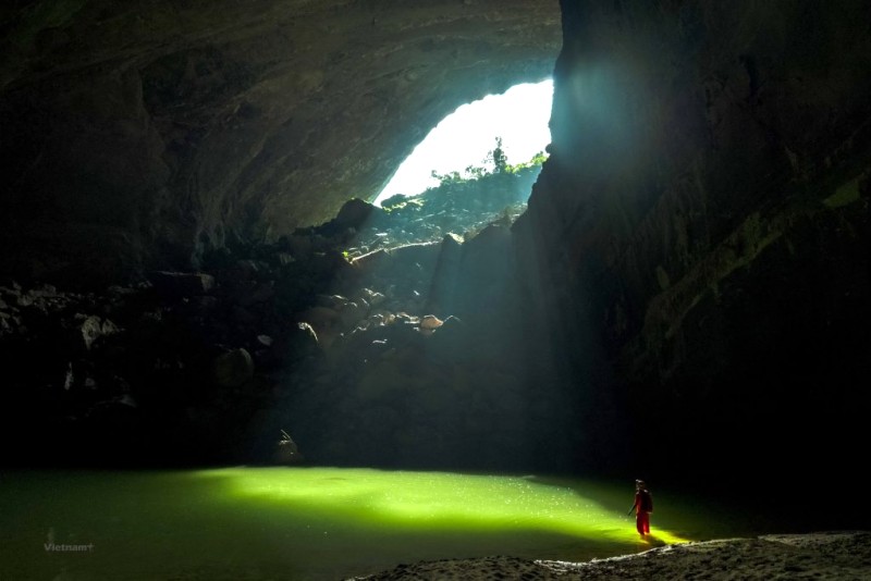 Tự túc trekking Hang Én?