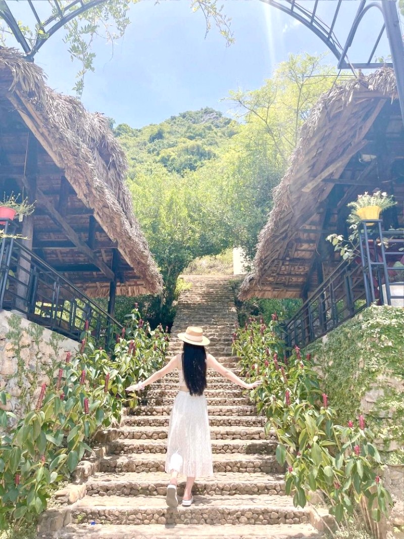 Thác Suối Đá - Bể bơi thiên nhiên