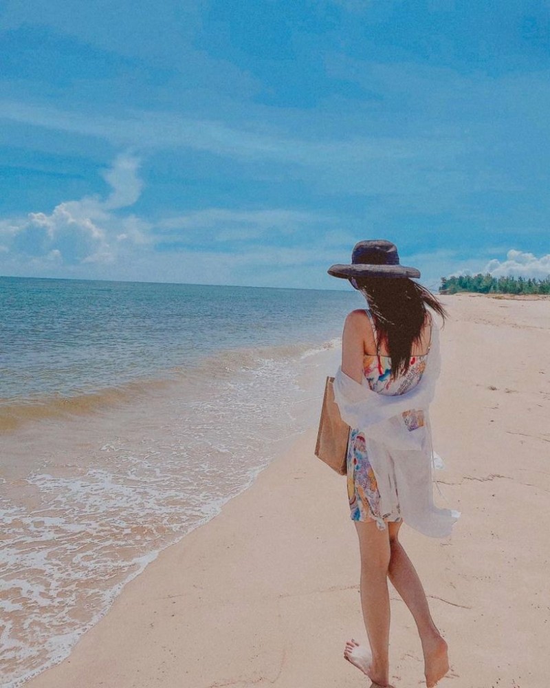 Dạo biển Nhật Lệ