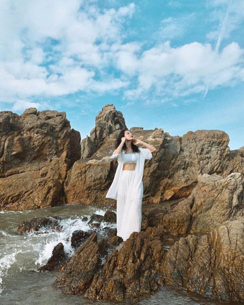 Khám phá thú vui độc đáo tại bãi Đá Nhảy.